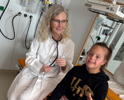 Hanna zu Besuch in der Down Syndrom Ambulanz
