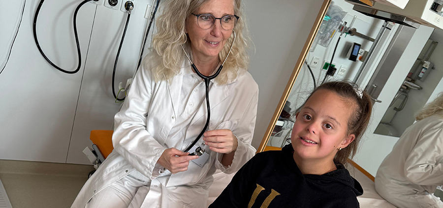 Hanna zu Besuch in der Down Syndrom Ambulanz